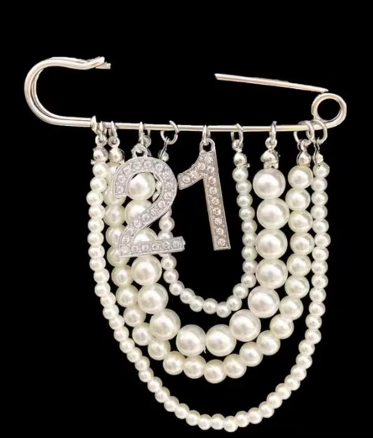Pearl Number 21 Brooch Pin